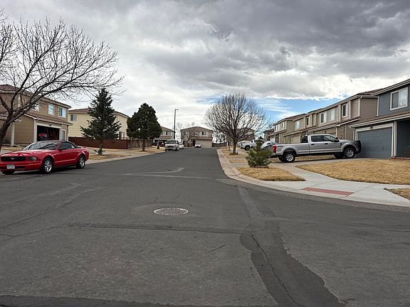 4th image of 3875 Perth St