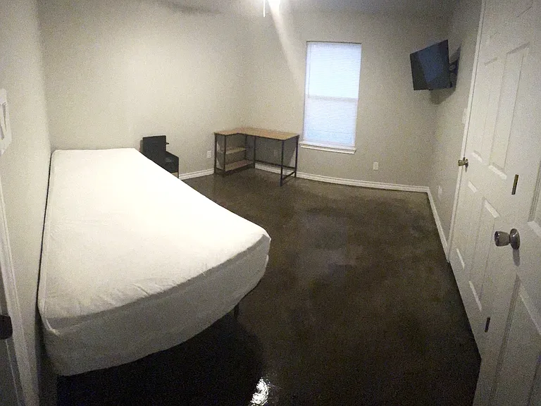 1316 Powers St #102 — Photo 13