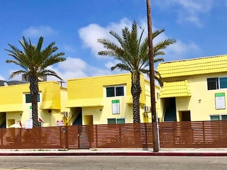 2504 Pacific Ave — Photo 24