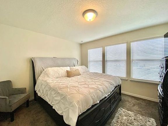 5th image of 5002 Caspian St