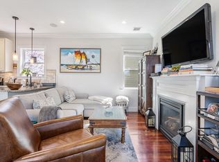 55 Middle St APT 3, South Boston, MA 02127