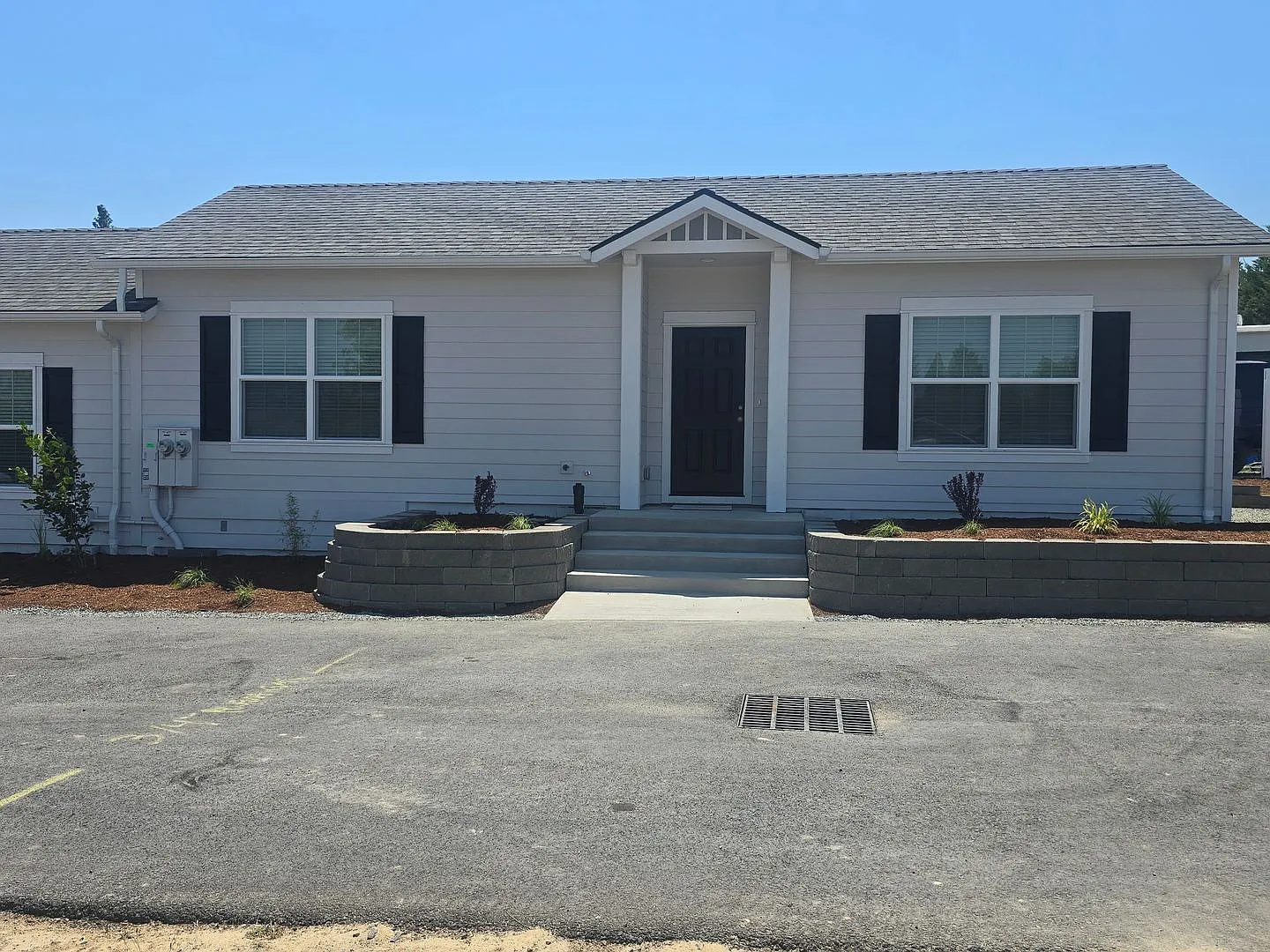 1 bed 1 bath for rent in Grants Pass — Photo 3