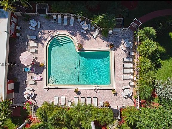 4th image of 2366 E Mall Dr APT 519