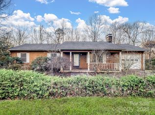 3915 11th St NE, Hickory, NC 28601