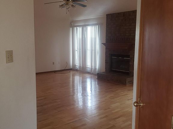 2nd image of 2105 NW Britni Cir