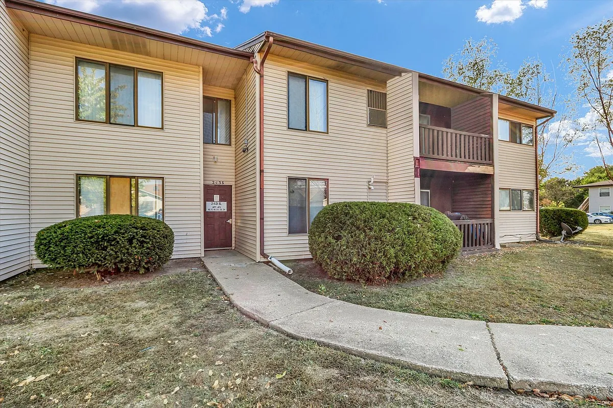 Building Photo - 243 Keystone Dr #13
