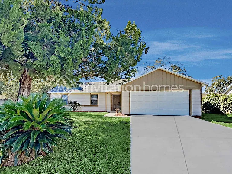 2246 Matthew Cir — Photo 1
