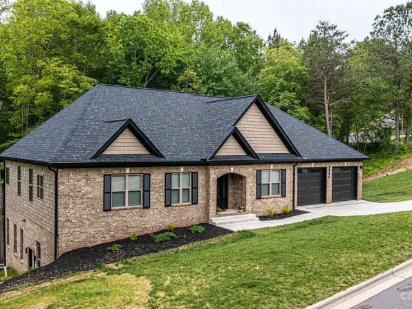 120 Winwood Cir, Granite Falls, NC 28630