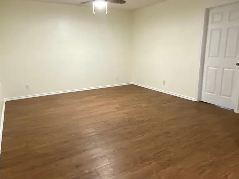 202 Liner St #B — Photo 6