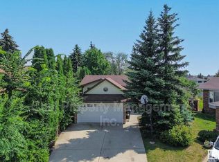 5409 35th Ave NW, Edmonton, AB T6L1C5