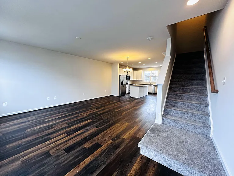 273 Willowshire Ct — Photo 11