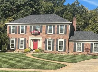 700 Triplelake Dr, Crescent Springs, KY 41017