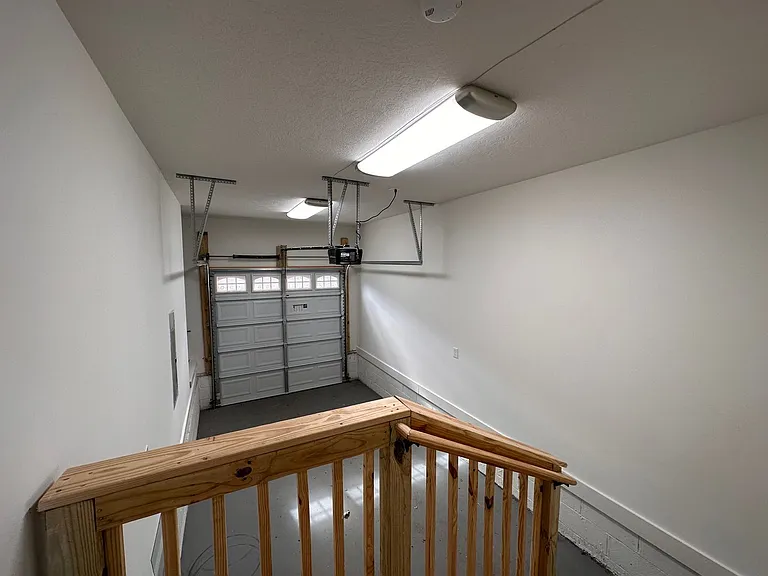 Fox Springs Condos — Photo 34