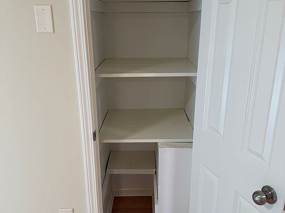 2nd image of 128 Willow Ct #3