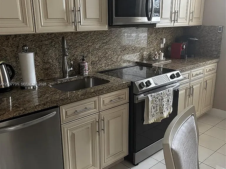 1865 S Ocean Dr #44L — Photo 4