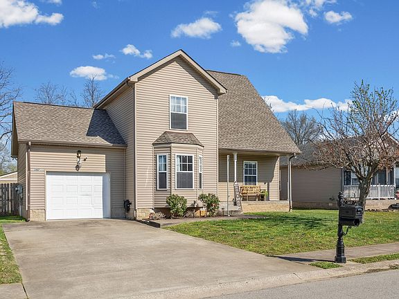 2nd image of 3417 Foxrun Ln