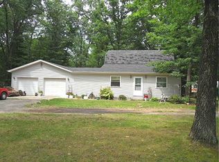 1941 Hampton Rd, Harrison, MI 48625