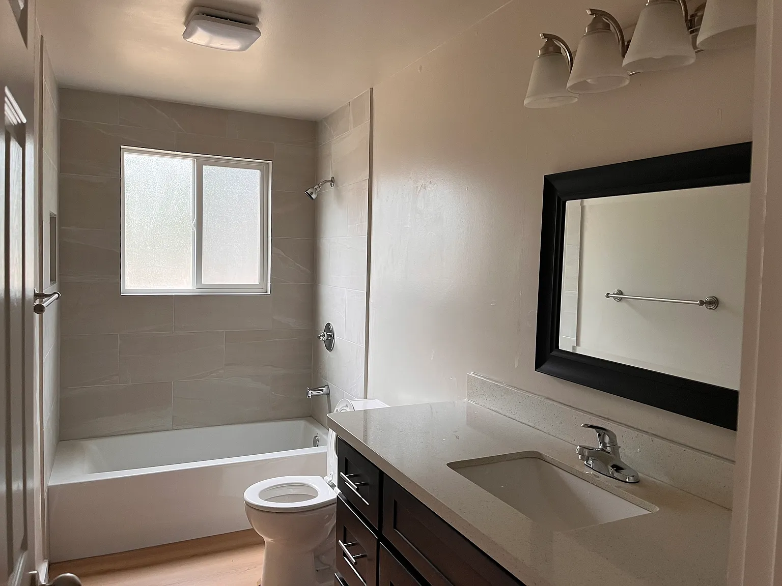 3 bed, 1520 sqft, $3,795 — Photo 2