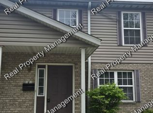 1710 Firestone Ln APT F, Valparaiso, IN 46383