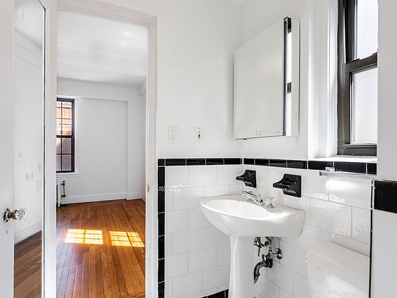 5th image of 15 Park Ave APT 12C