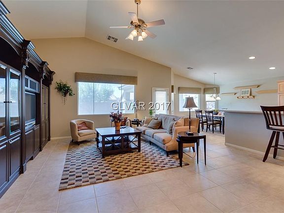 4th image of 5579 Coyote Lakes Ct