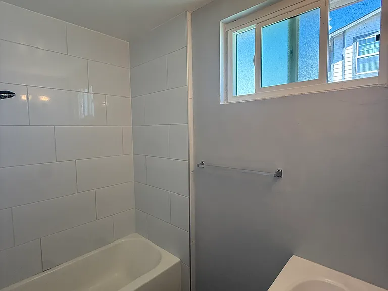 Downey Ave Apartments — Photo 7