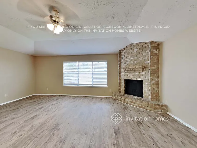 2818 Mayflower Landing Ct — Photo 3