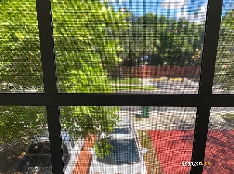 3 bed, 2.0 bath, 1549 sqft, $3,150 — Photo 4