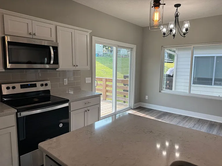 302 N Allen St — Photo 13