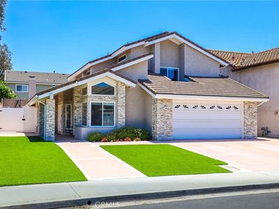 16 Ensueno E, Irvine, CA, 92620