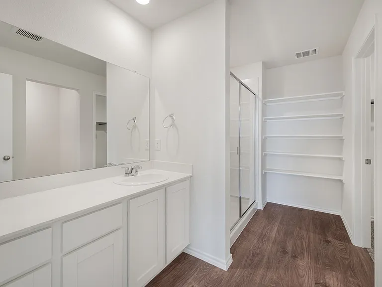 1709 Potomac Ln — Photo 9
