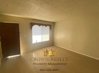 1420 W Walnut Ave E, Visalia, CA 93277