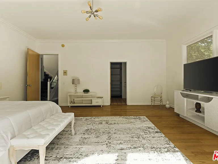 3780 1/2 Multiview Dr — Photo 24