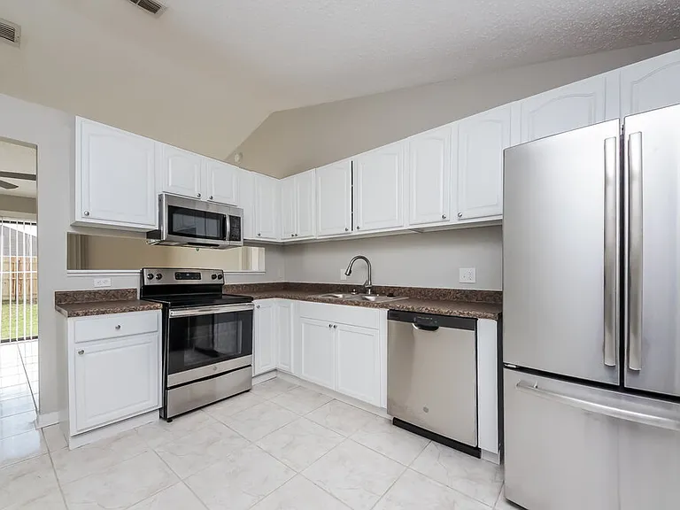 808 Cabaret Ct — Photo 6
