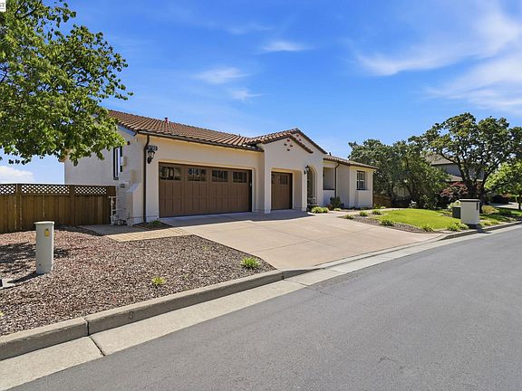 2nd image of 5322 Carole Ridge Ct