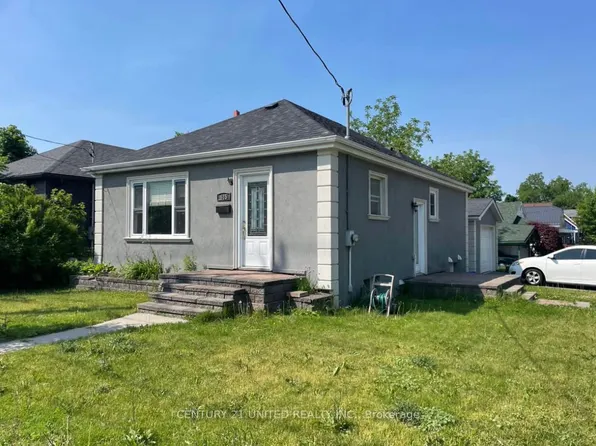 685 Armour Rd, Peterborough, ON K9H 1Z5