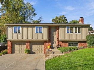 616 Carnival Dr, Pittsburgh, PA 15239