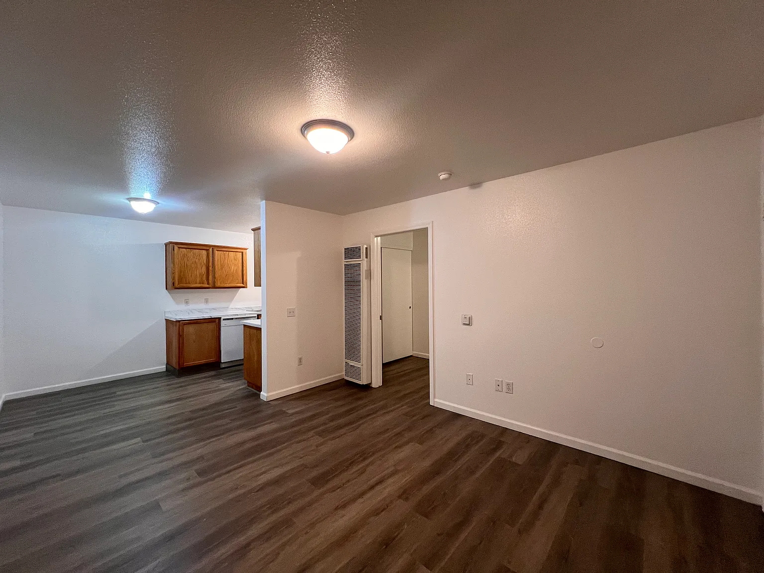Cedar Apartments — Photo 2