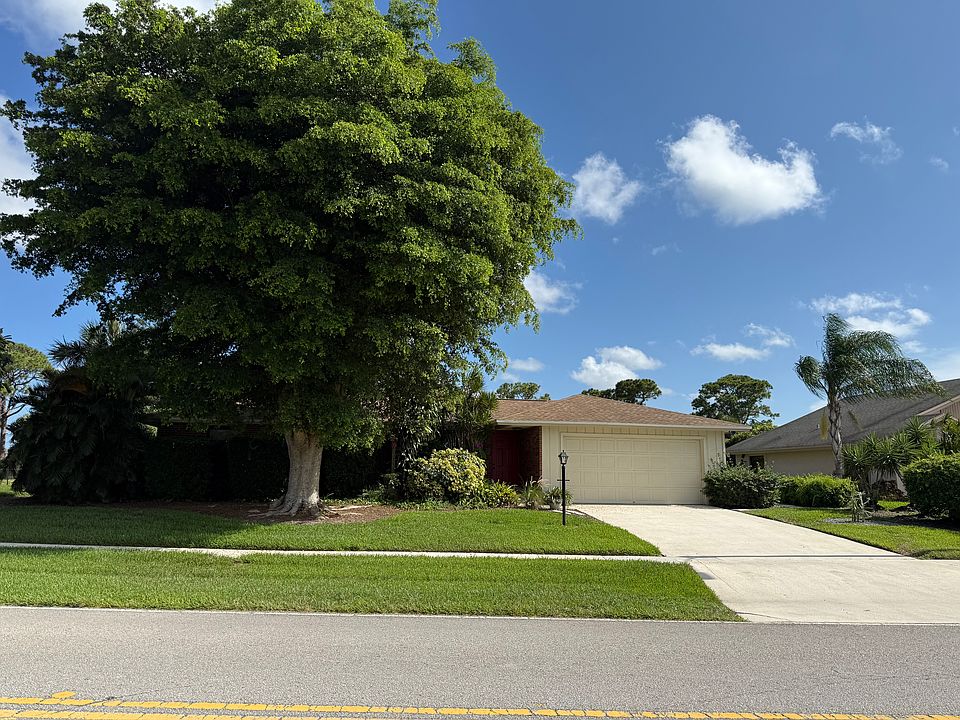 1st image of 2507 Canterbury Dr N