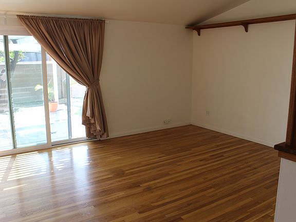 3rd image of 2470 W Lullaby Ln