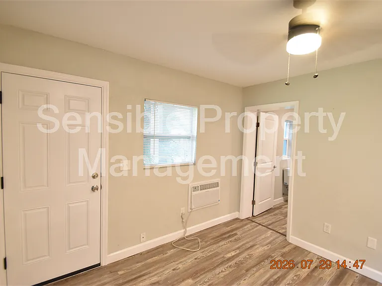 419 Stremma Rd #5 — Photo 2