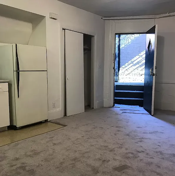 Studio, 9999 sqft, $1,900 — Photo 2