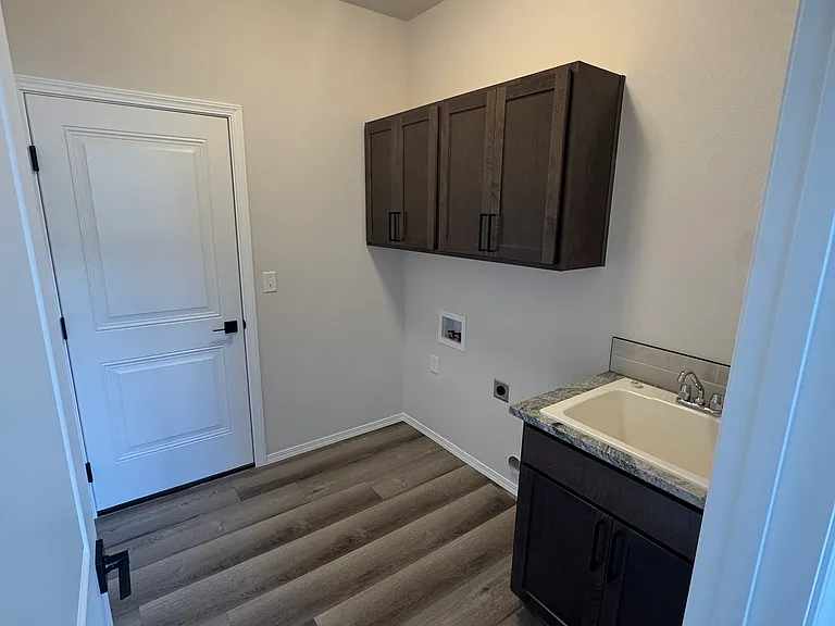 8318 E Rich Ave — Photo 16