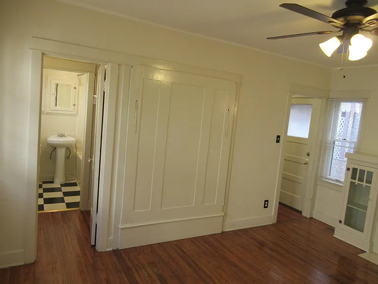 1137 Lodi Pl — Photo 5