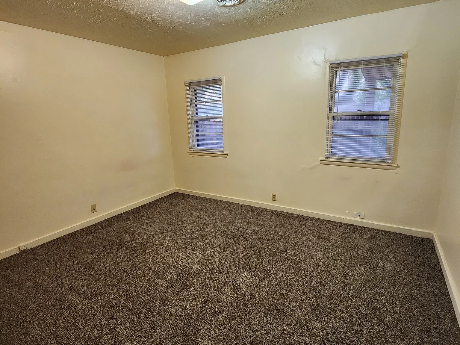2 bed, $750 — Photo 3