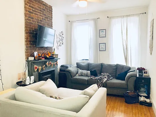 Rented by Level Group | media 2