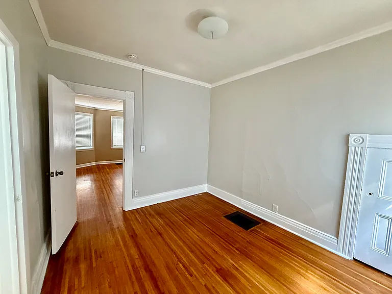 1st Bedroom.