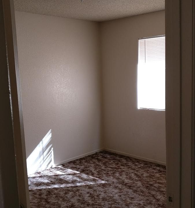 2nd image of 3100 Denver Ave #0