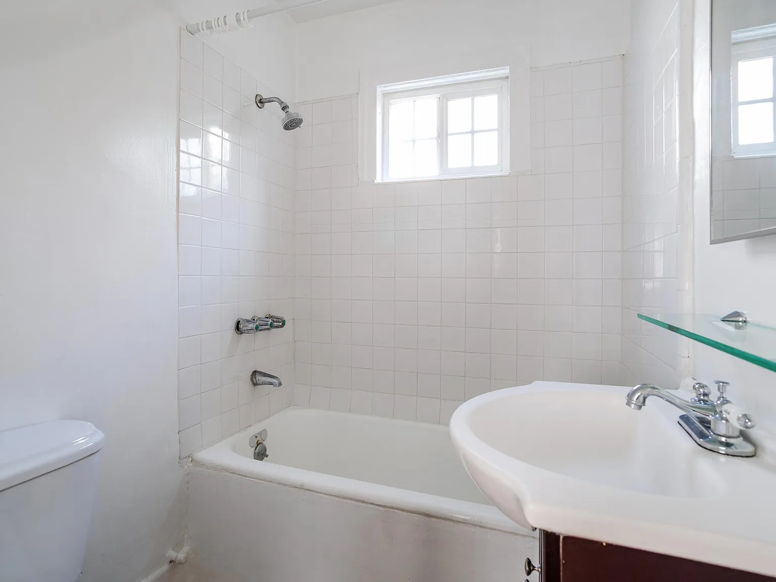 1 bed, 440 sqft, $2,200 — Photo 4