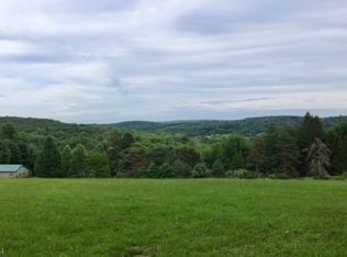 38 E Fox Chase Rd, Chester, NJ 07930